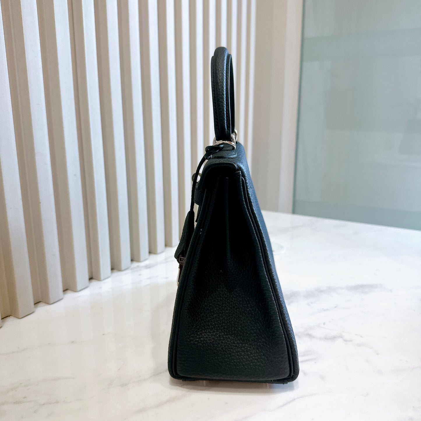Hermes Kelly 25 Togo in Noir PHW