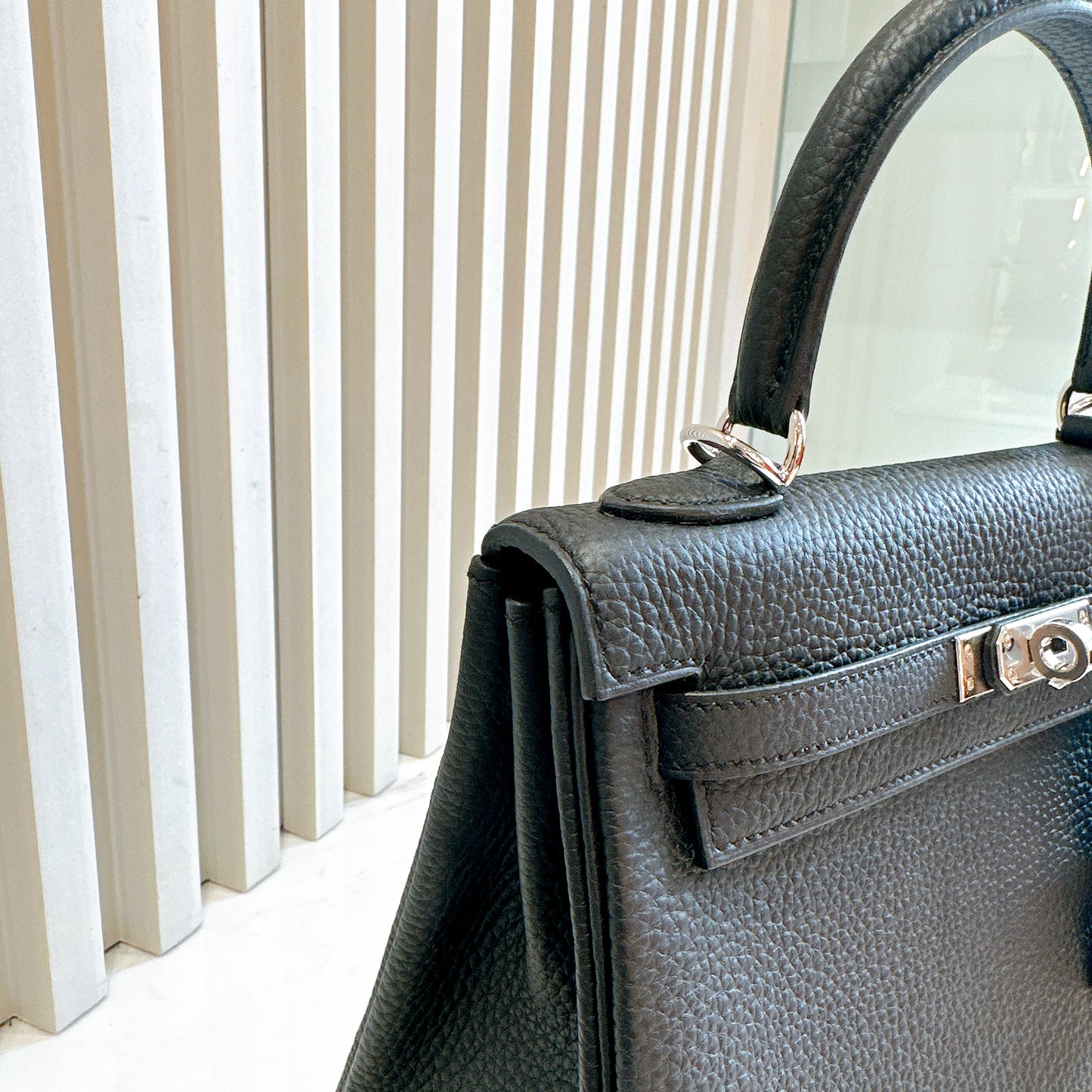 Hermes Kelly 25 Togo in Noir PHW