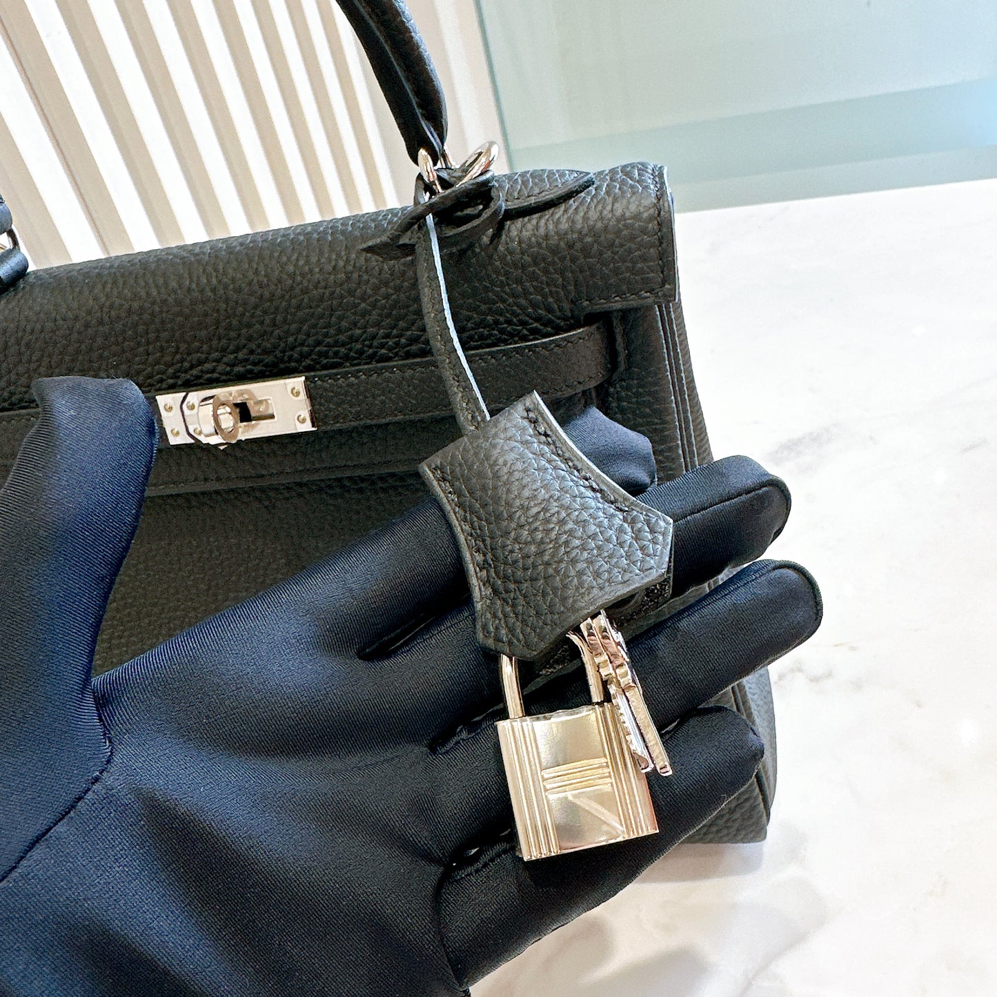 Hermes Kelly 25 Togo in Noir PHW