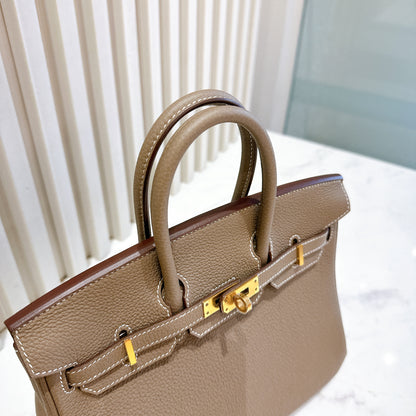 Hermes Birkin 25 Togo in Etoupe GHW