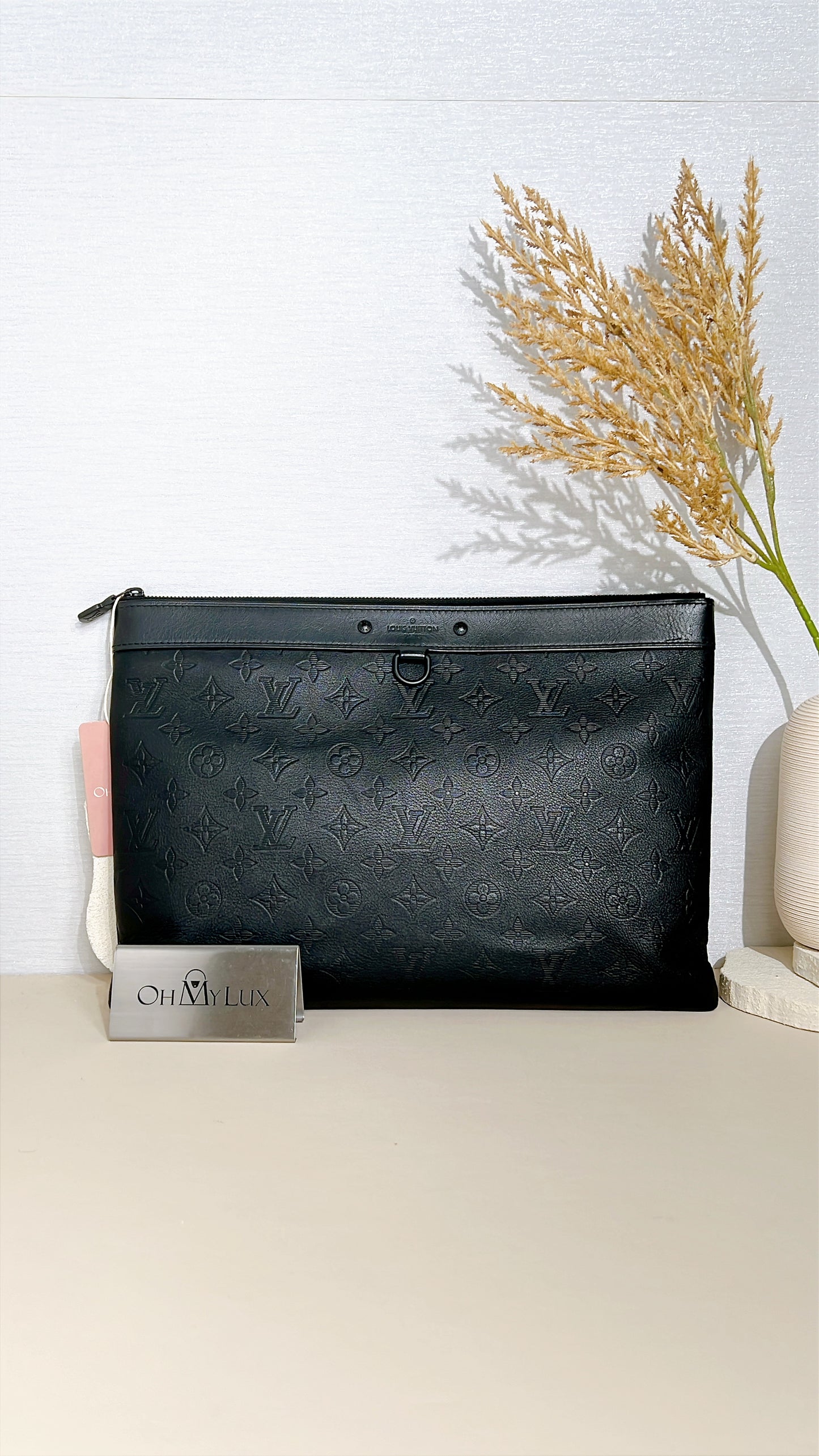 LV Discovery Pochette in Shadow Monogam