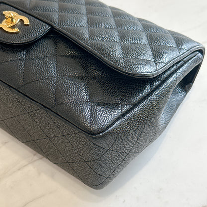 Chanel Classic Flap Jumbo Caviar Black in GHW