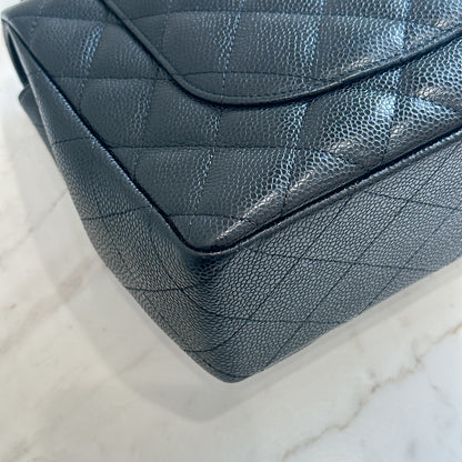 Chanel Classic Flap Jumbo Caviar Black in GHW
