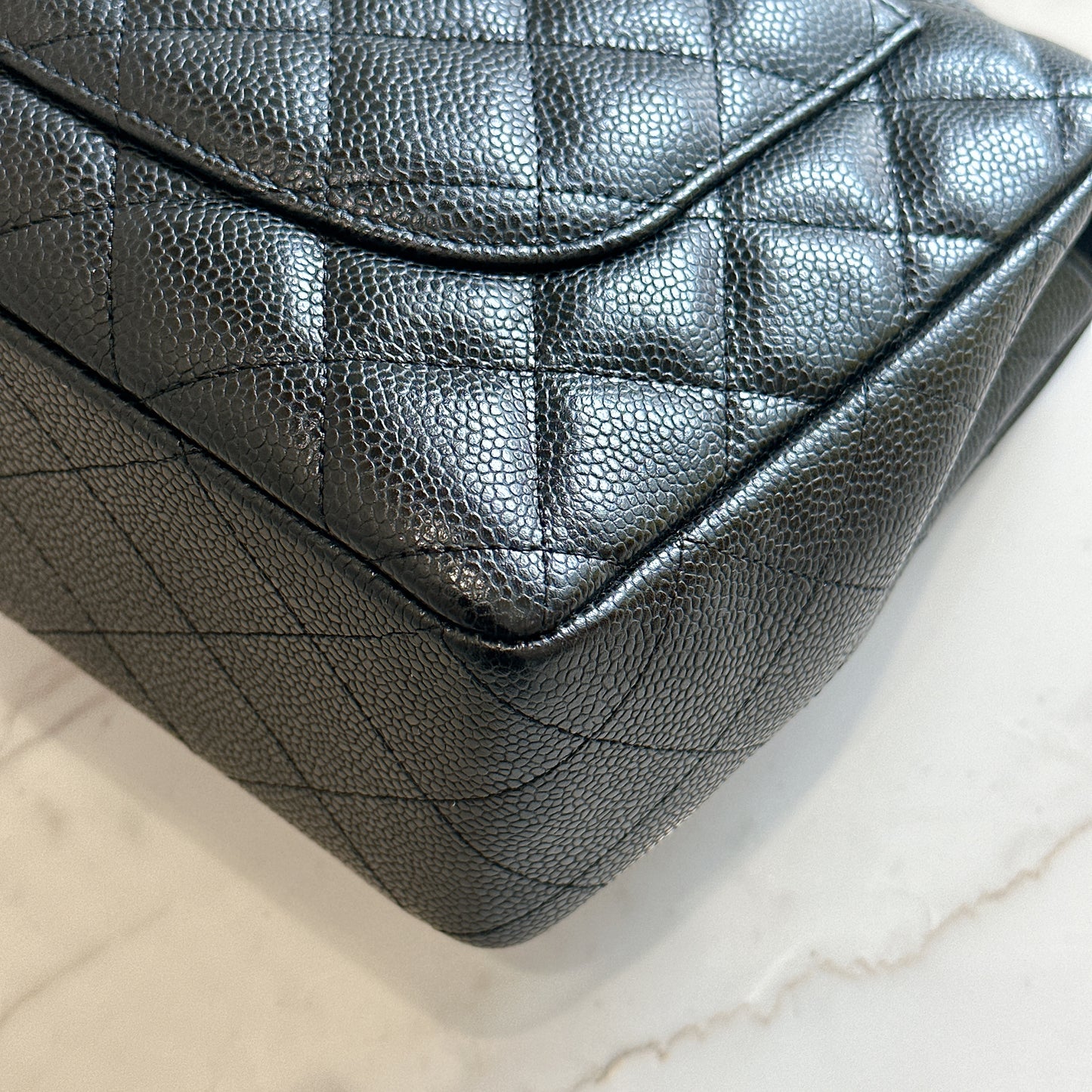 Chanel Classic Flap Jumbo Caviar Black in GHW