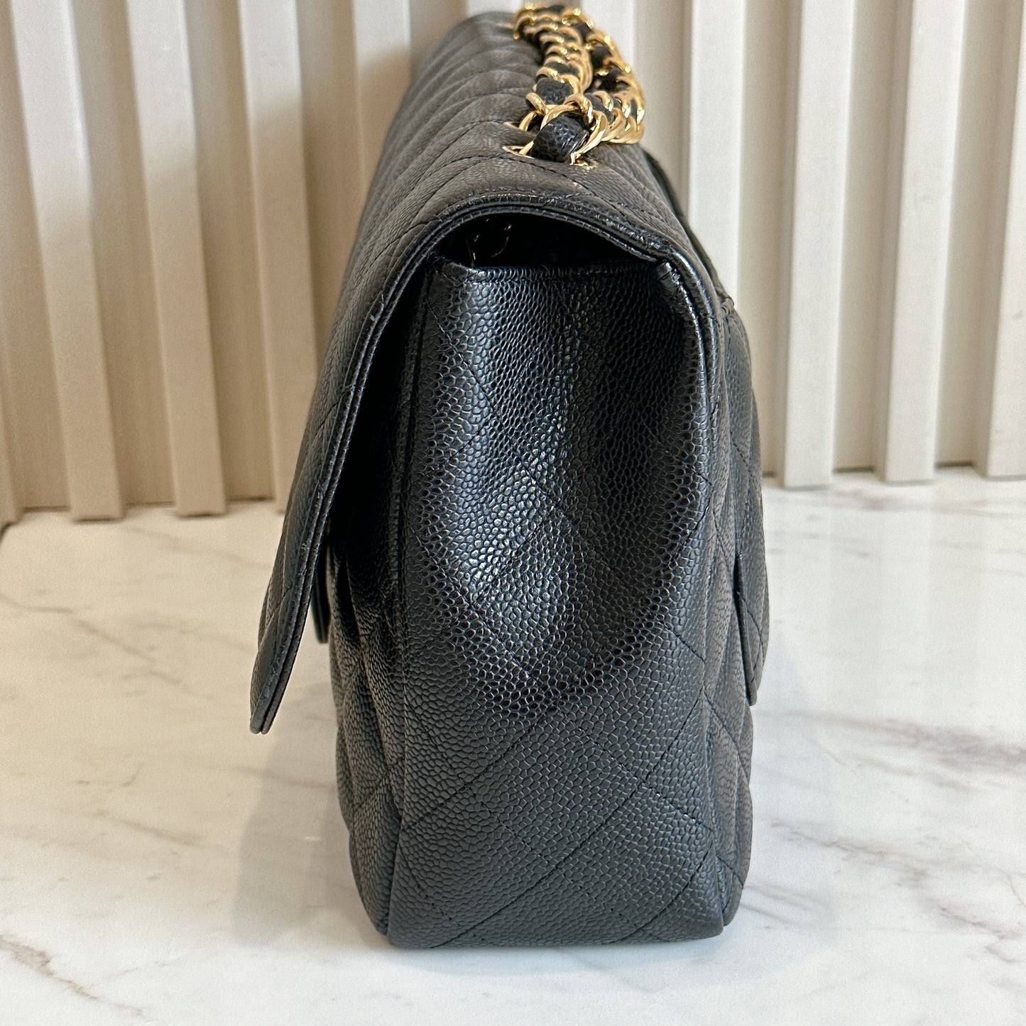 Chanel Classic Flap Jumbo Caviar Black in GHW