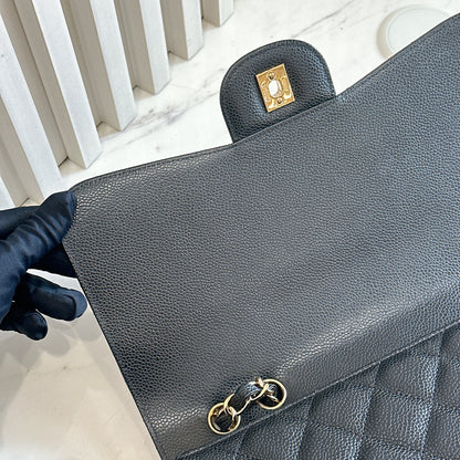 Chanel Classic Flap Jumbo Caviar Black in GHW