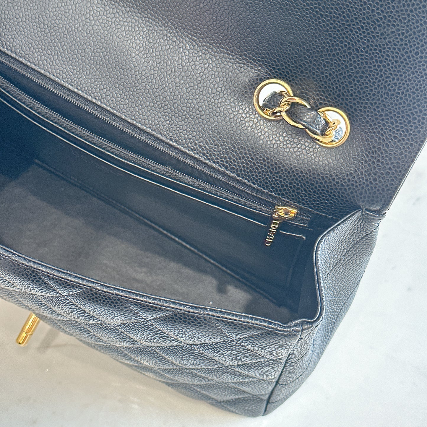 Chanel Classic Flap Jumbo Caviar Black in GHW