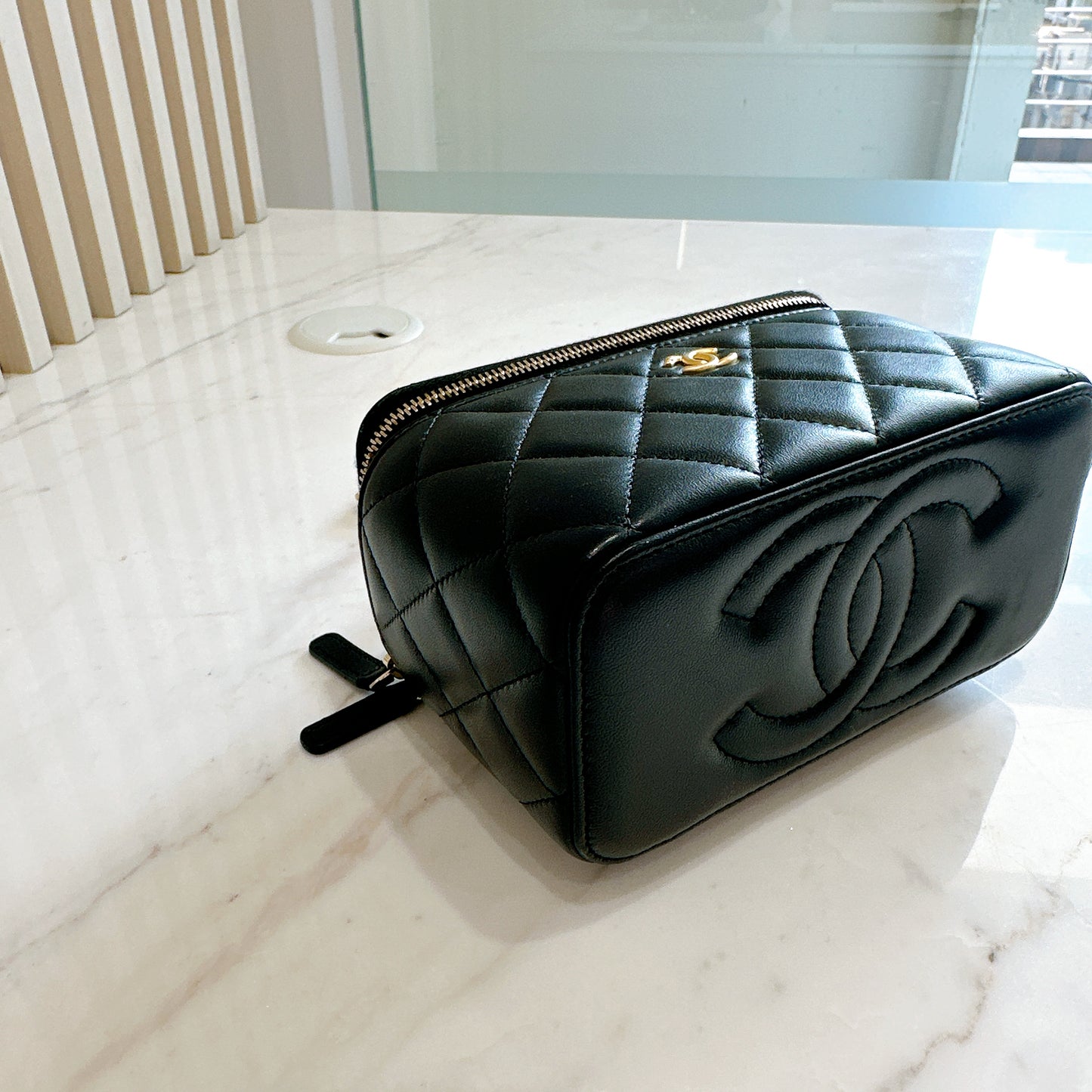 Chanel Vanity Case Black With Pearl Crush