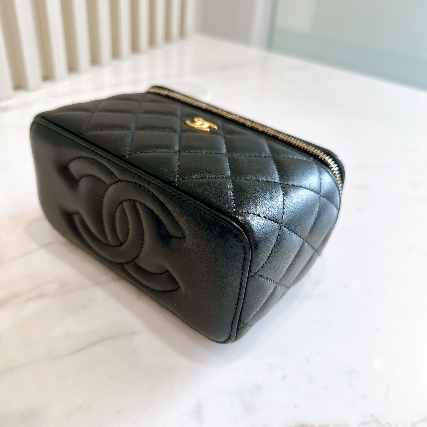 Chanel Vanity Case Black With Pearl Crush