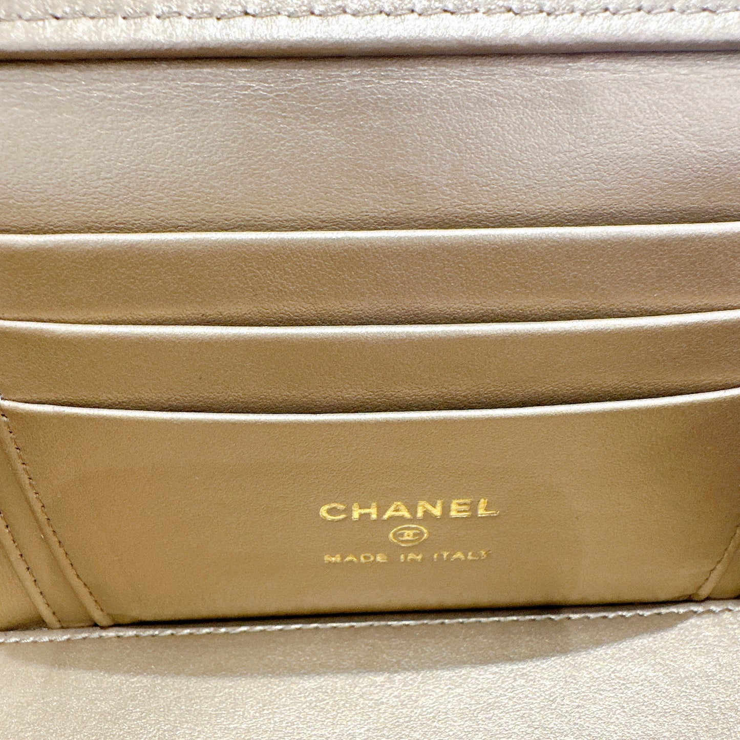 Chanel Vanity Case Black With Pearl Crush