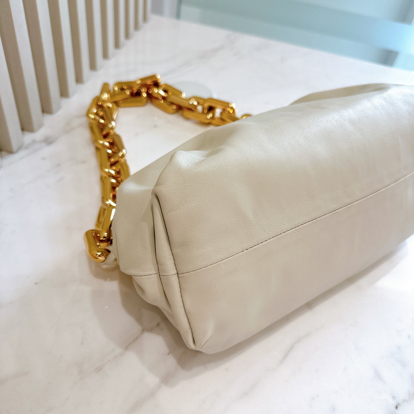 Bottega Veneta The Chain Pouch in White