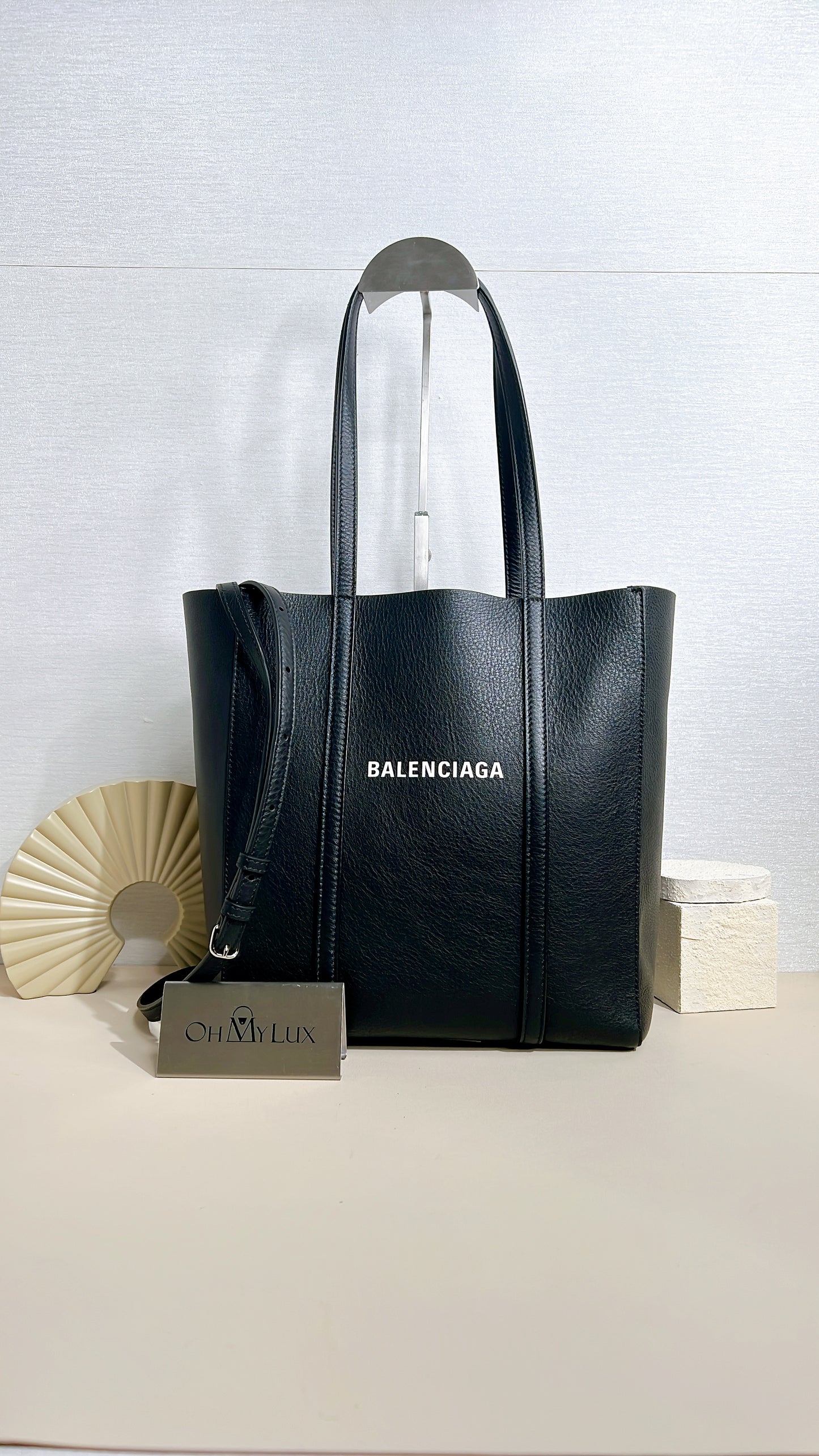 Balenciaga Everyday Tote