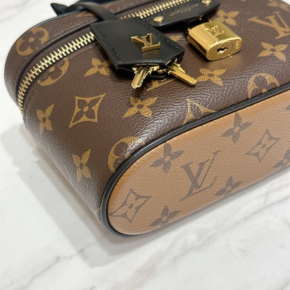 LV Vanity Chain Pouch