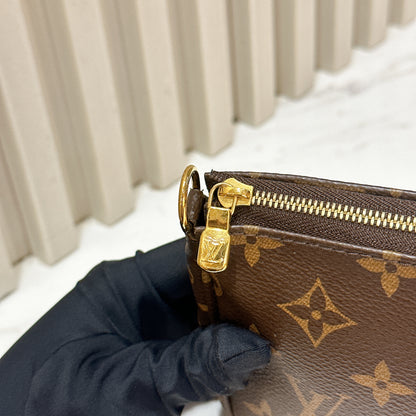 LV Multi Pochette in Pink