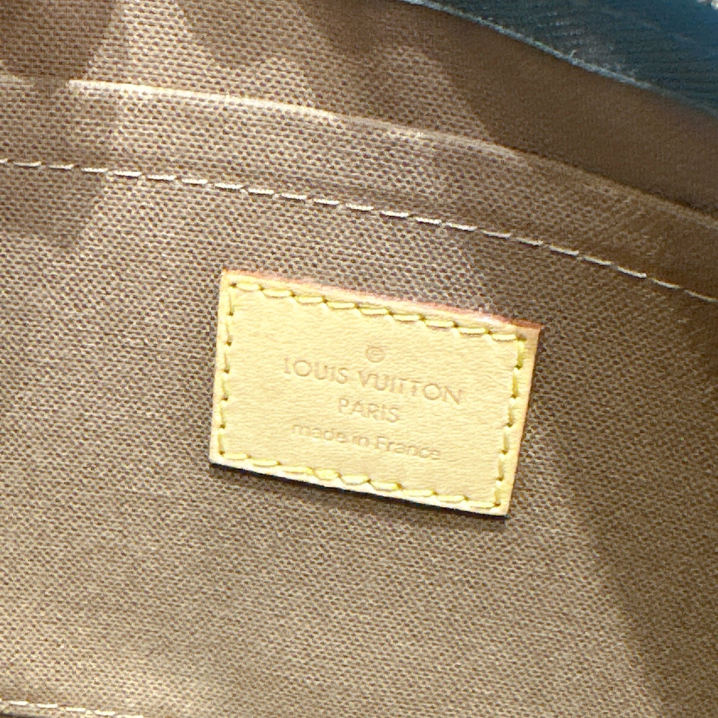 LV Multi Pochette in Pink