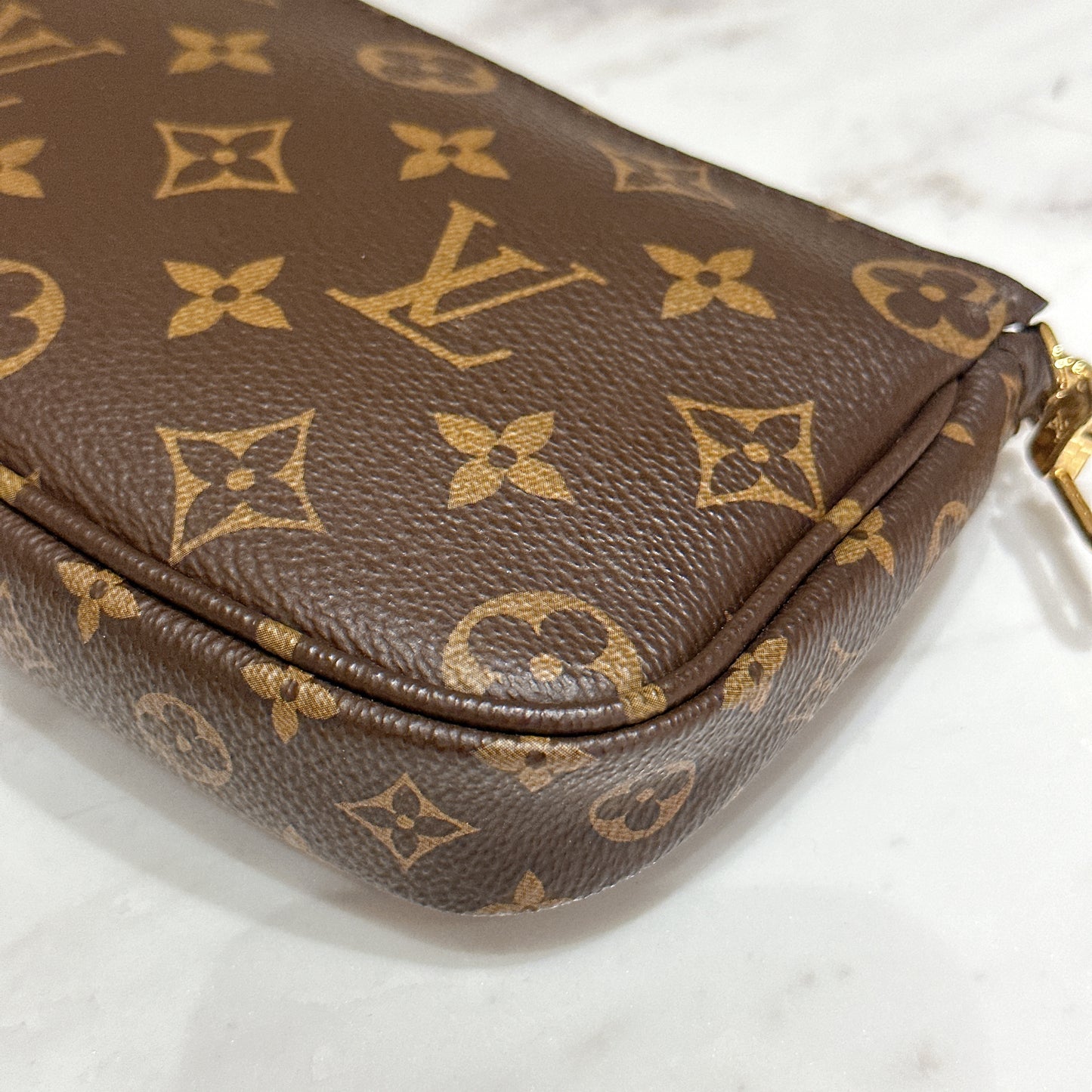 LV Multi Pochette in Pink