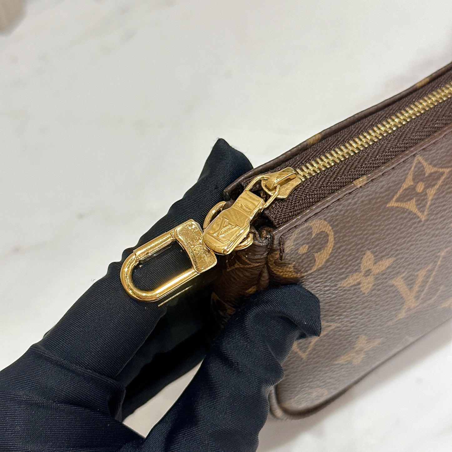 LV Multi Pochette in Pink