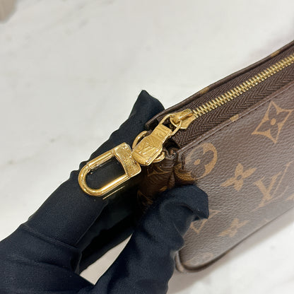 LV Multi Pochette in Pink