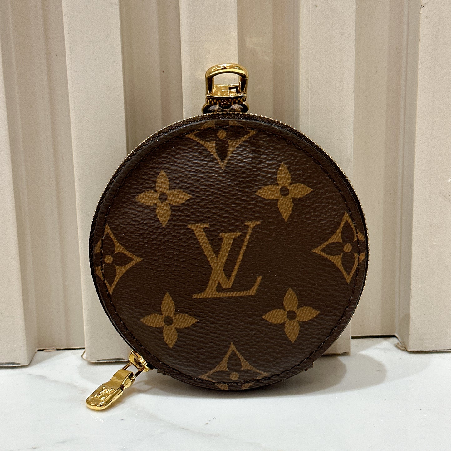 LV Multi Pochette in Pink