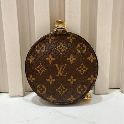 LV Multi Pochette in Pink