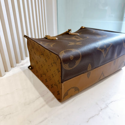 LV On The Go MM in Reverse Monogram