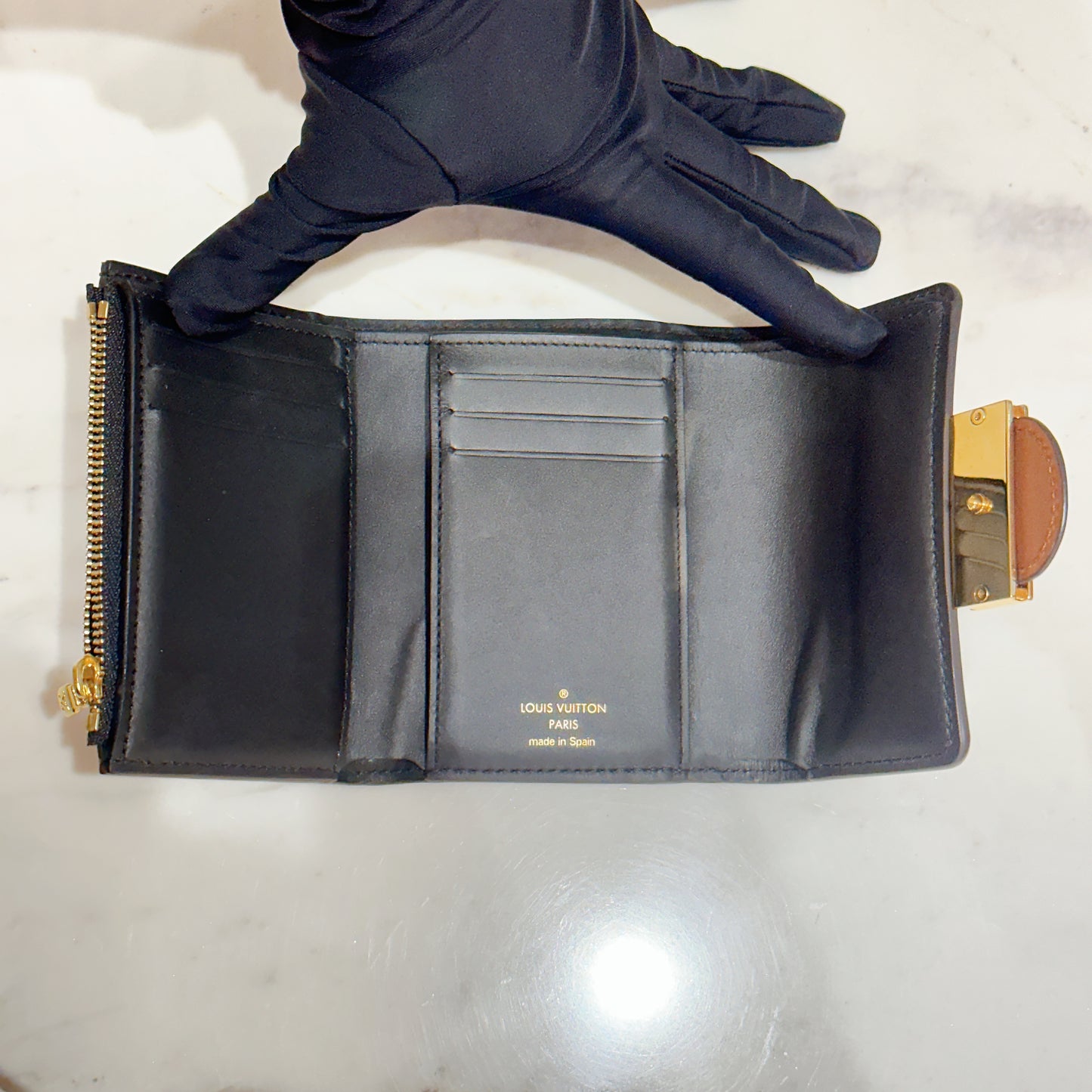 LV Reverse Monogram Dauphine Wallet