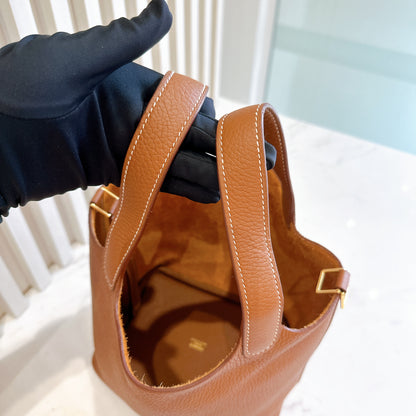 Hermes Picotin 18 in Gold