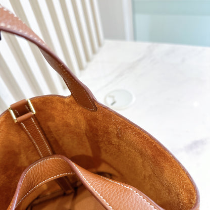 Hermes Picotin 18 in Gold