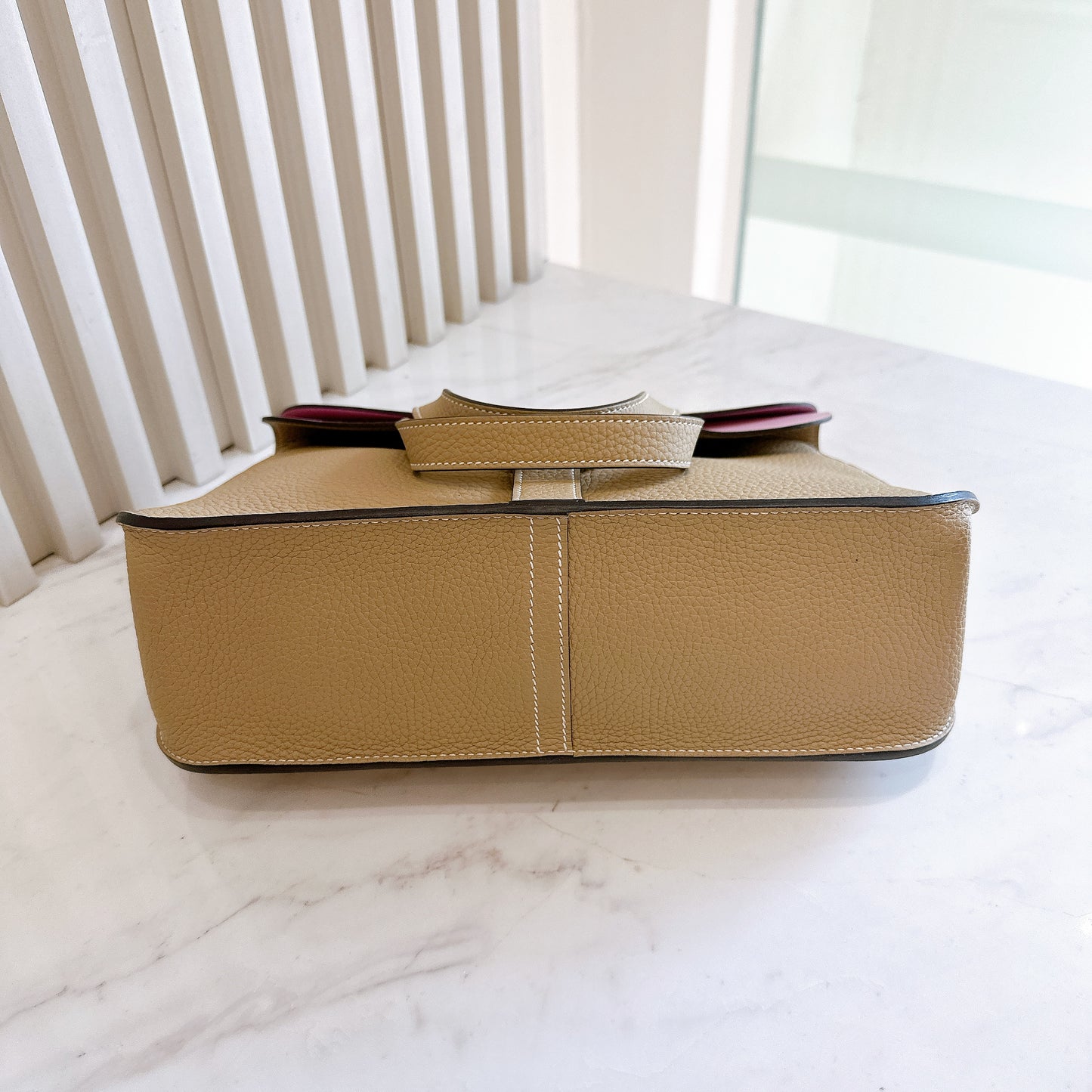Hermes Halzan Verso 31 in Clemence Leather