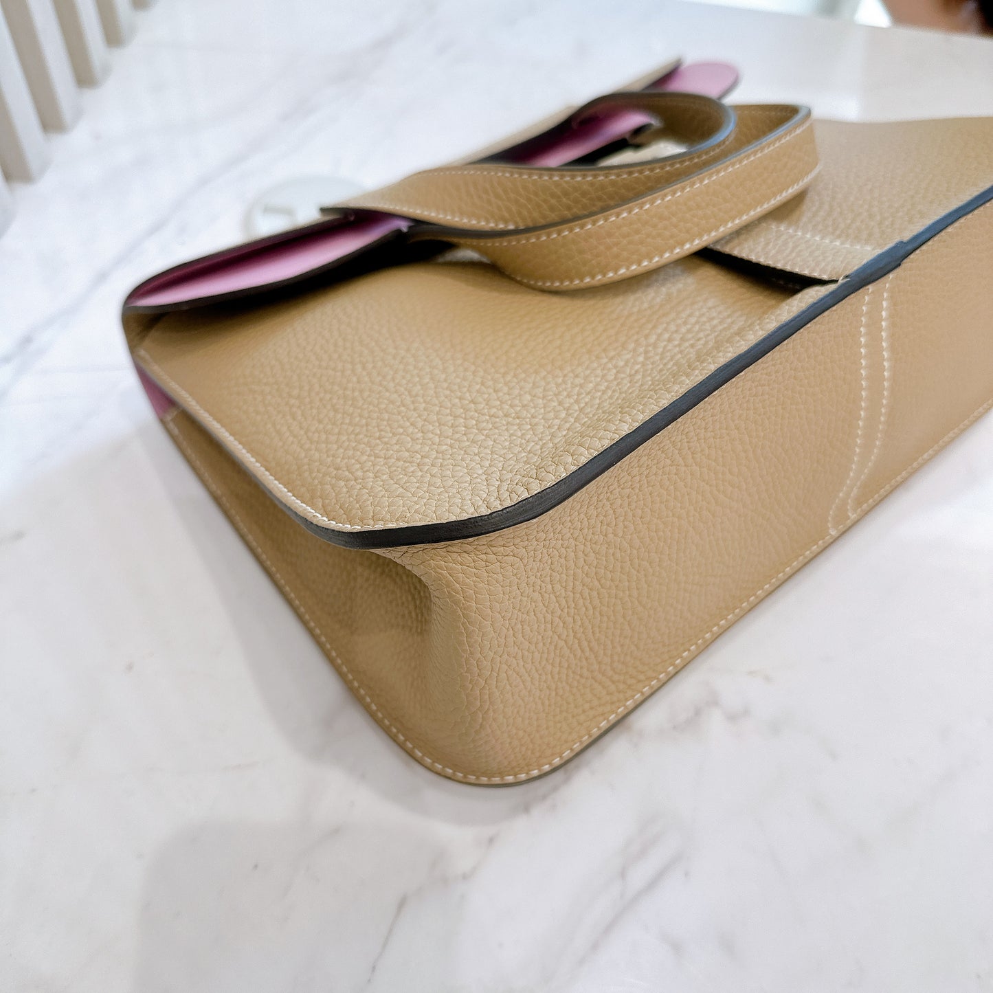 Hermes Halzan Verso 31 in Clemence Leather