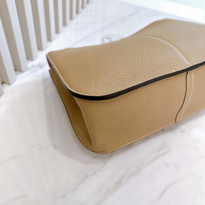 Hermes Halzan Verso 31 in Clemence Leather