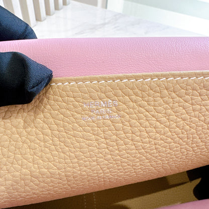 Hermes Halzan Verso 31 in Clemence Leather