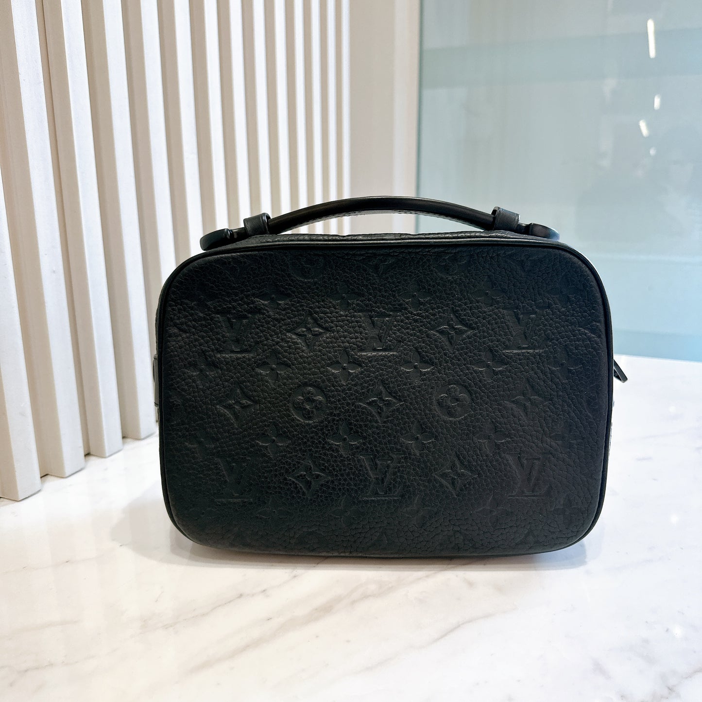 LV S Lock Messenger in Taurillon