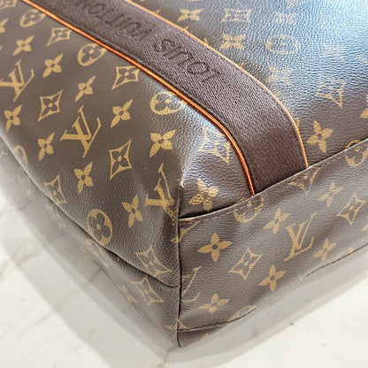 LV Monogram Cabas Beaubourg