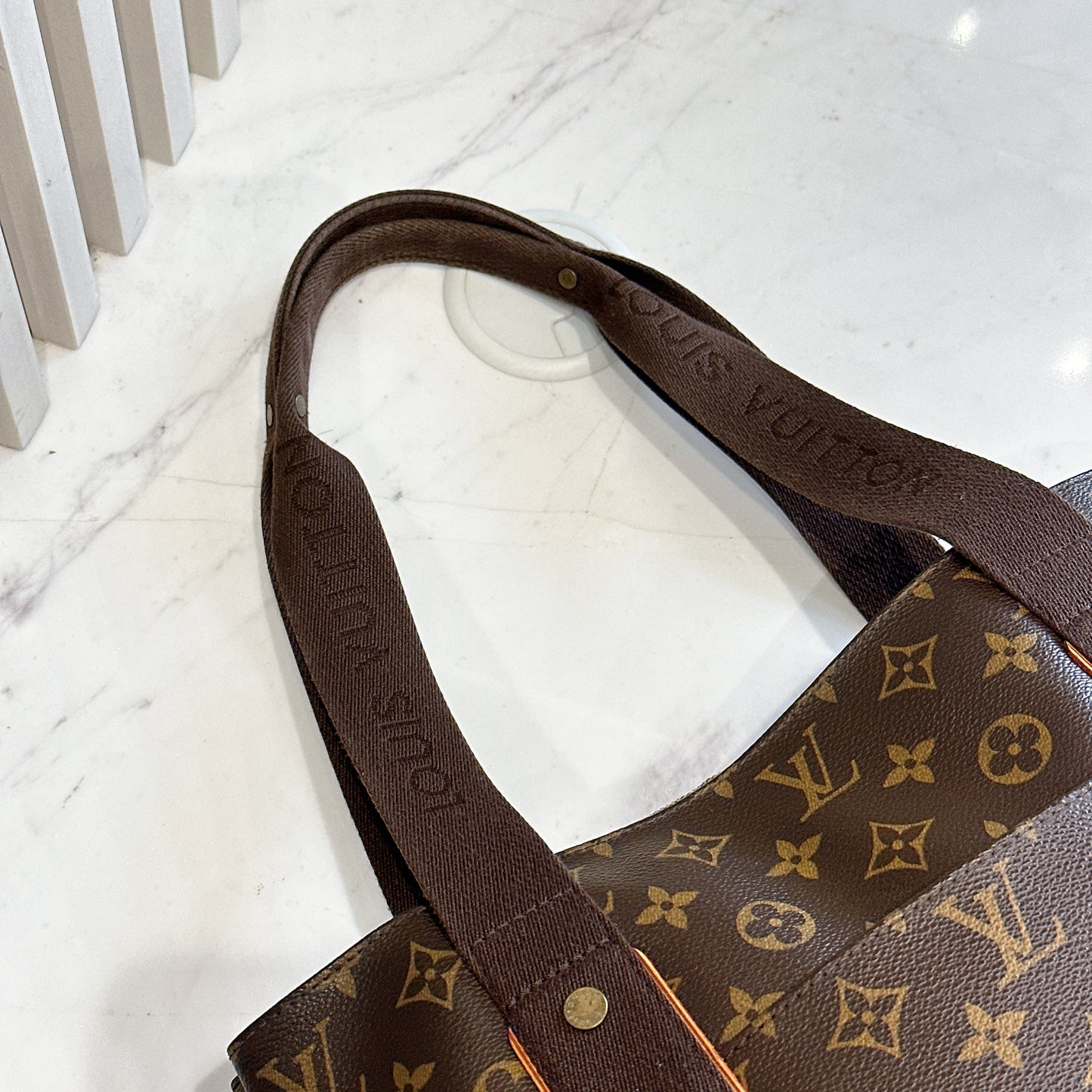 LV Monogram Cabas Beaubourg