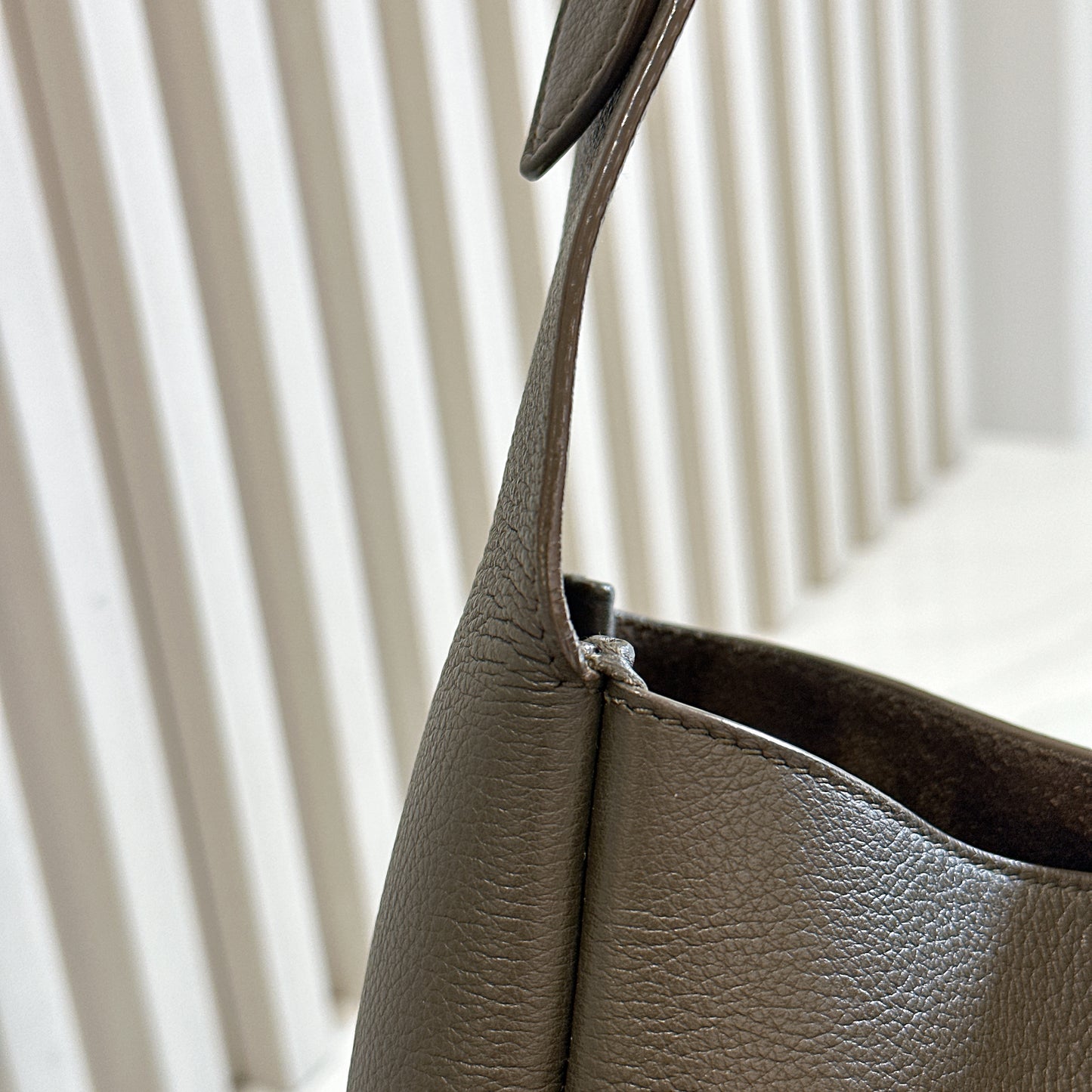 YSL  5 À 7 Small Bag in Green