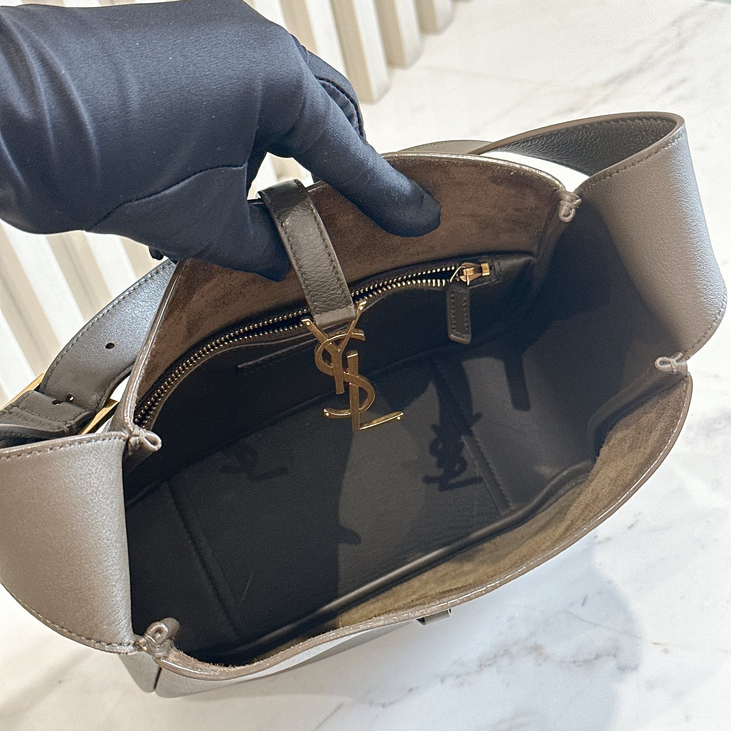YSL  5 À 7 Small Bag in Green