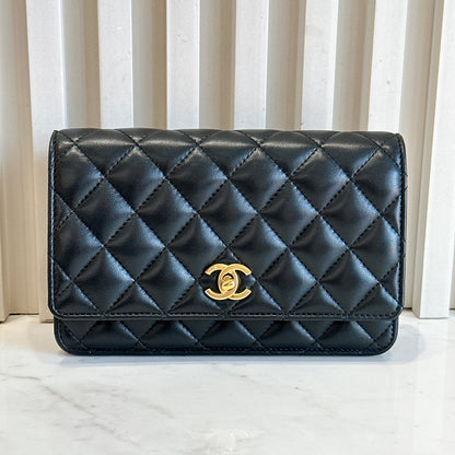 Chanel WOC Lambskin Pearl Crush in Black