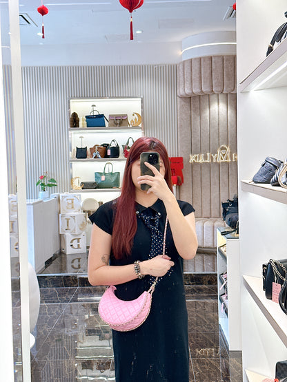 Chanel 22P Loop Hobo in Pink