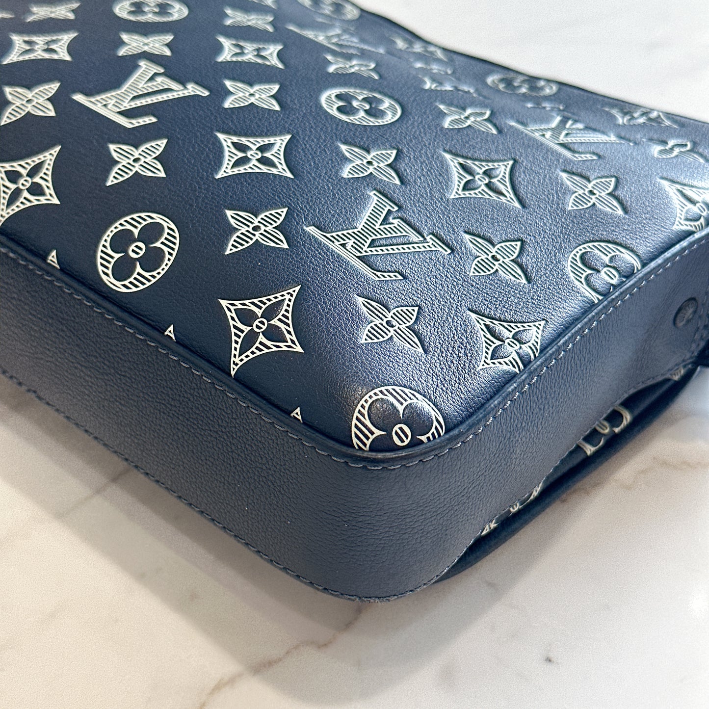 LV Trio Messenger in Shadow Leather