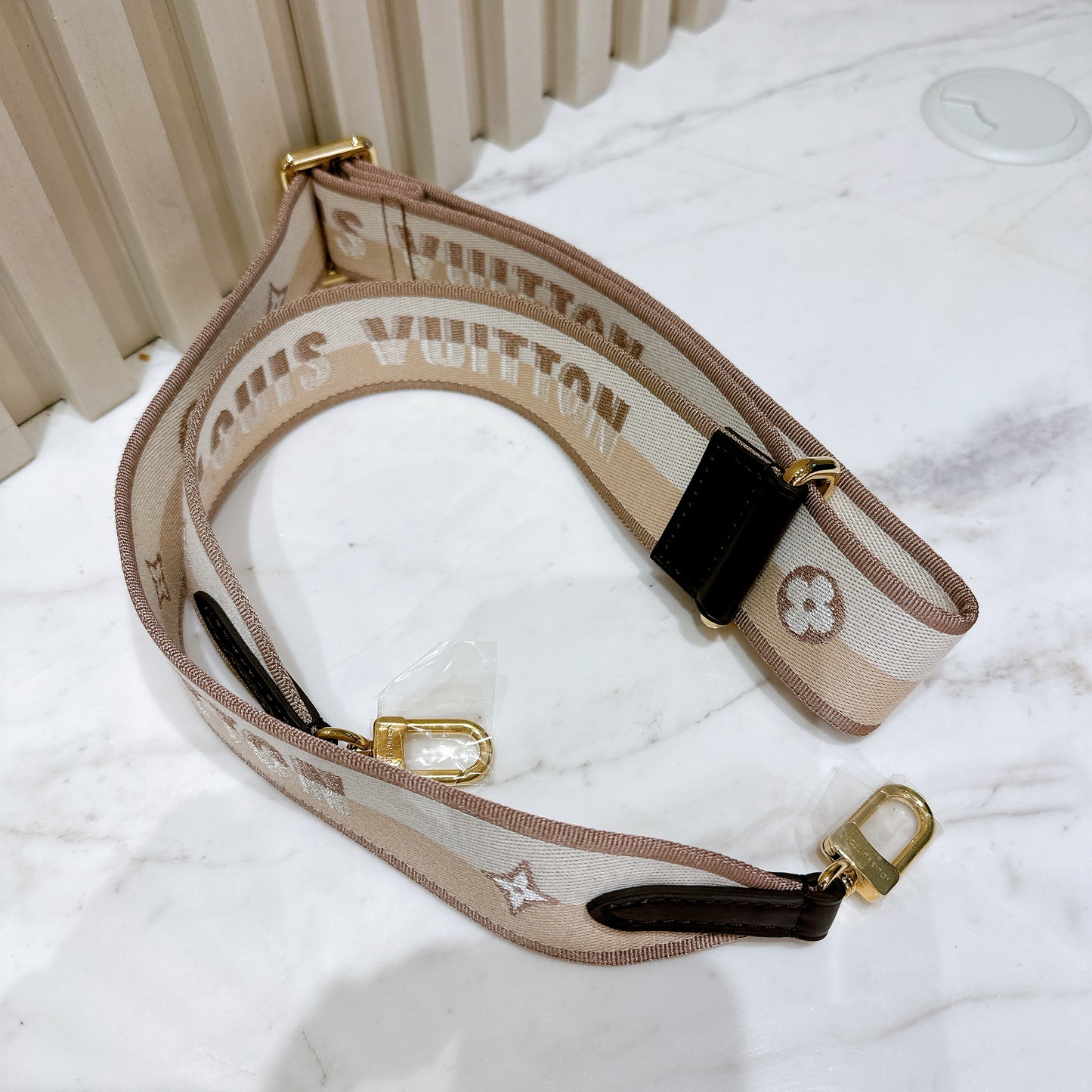 LV Damier Ebene Speedy 20 Bandouliere