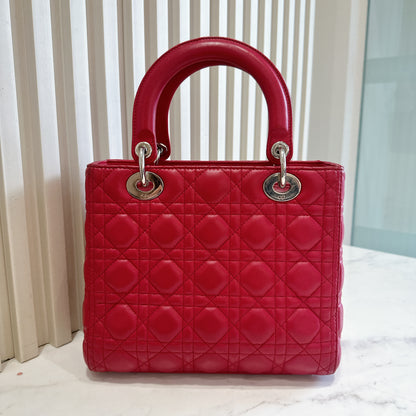 Lady Dior Medium In Red