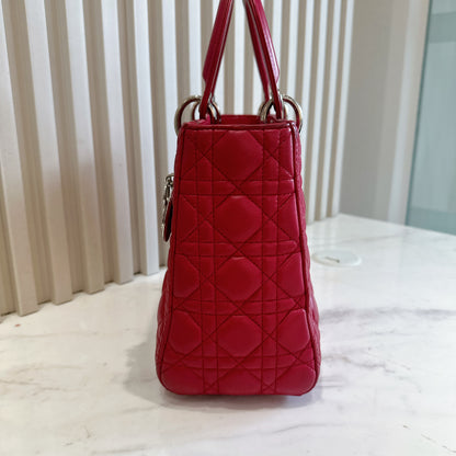 Lady Dior Medium In Red