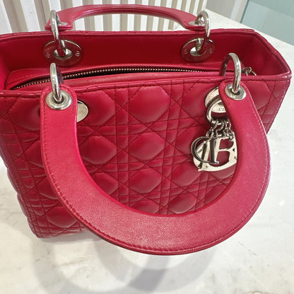 Lady Dior Medium In Red