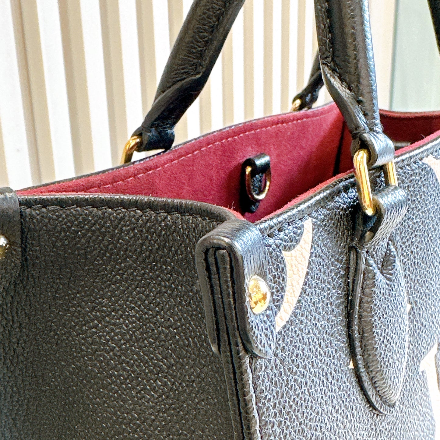 LV On The Go PM Bicolour