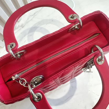Lady Dior Medium In Red