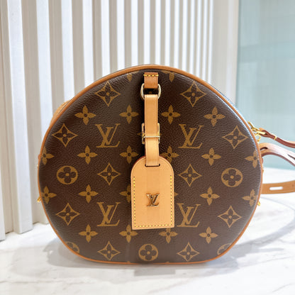 LV Monogram Boite Chapeu Souple MM
