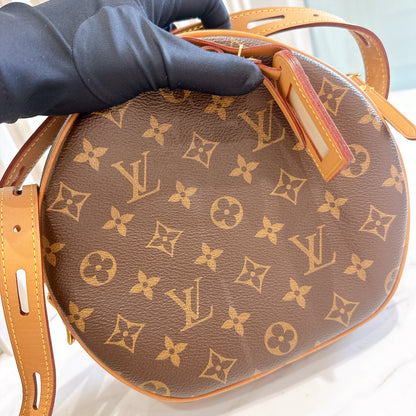 LV Monogram Boite Chapeu Souple MM