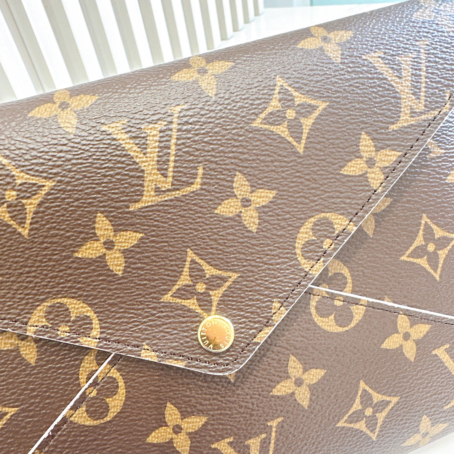 LV Monogram Kirigami Pochette