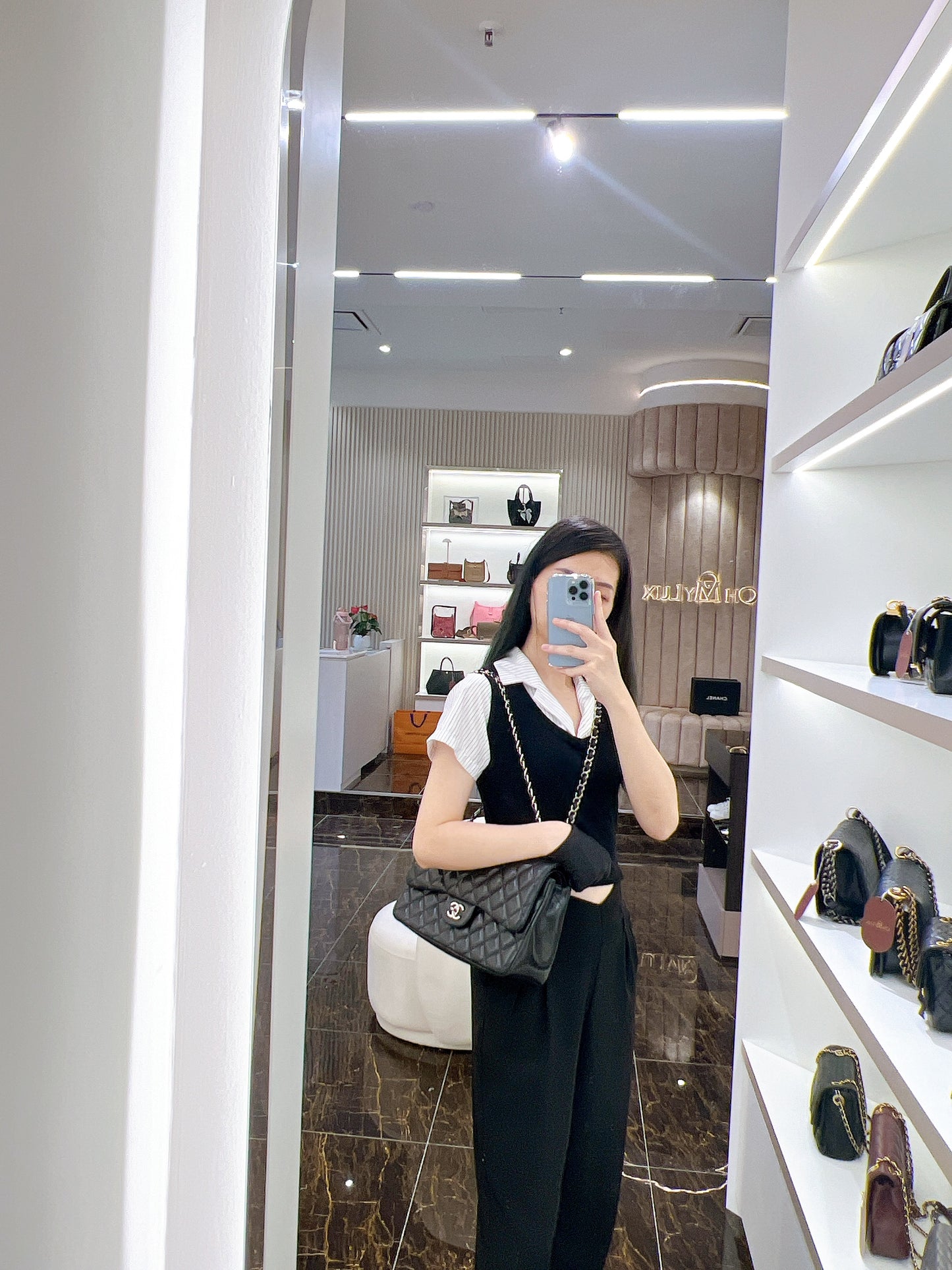 Chanel Jumbo Lambskin In SHW